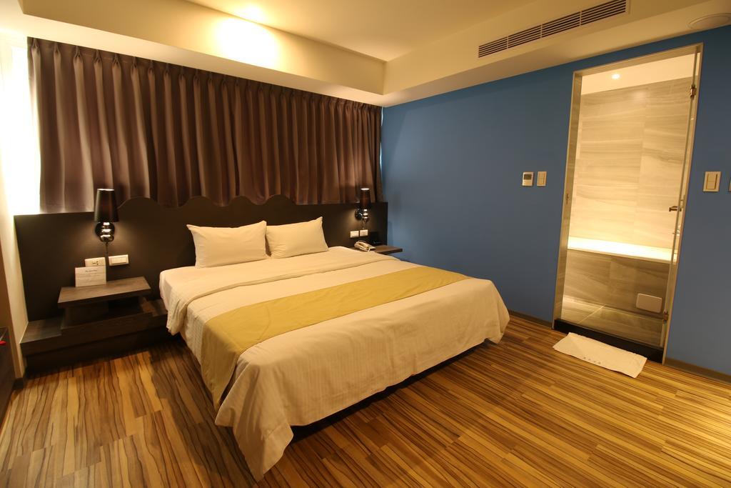 Blue Coast Hotel Гаосюн Екстер'єр фото