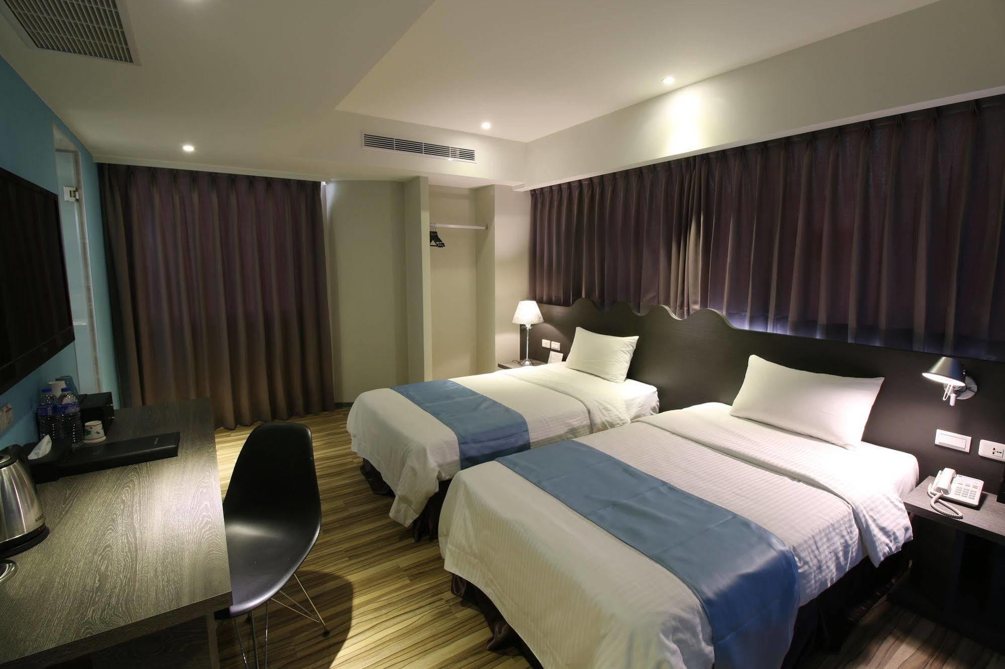 Blue Coast Hotel Гаосюн Екстер'єр фото