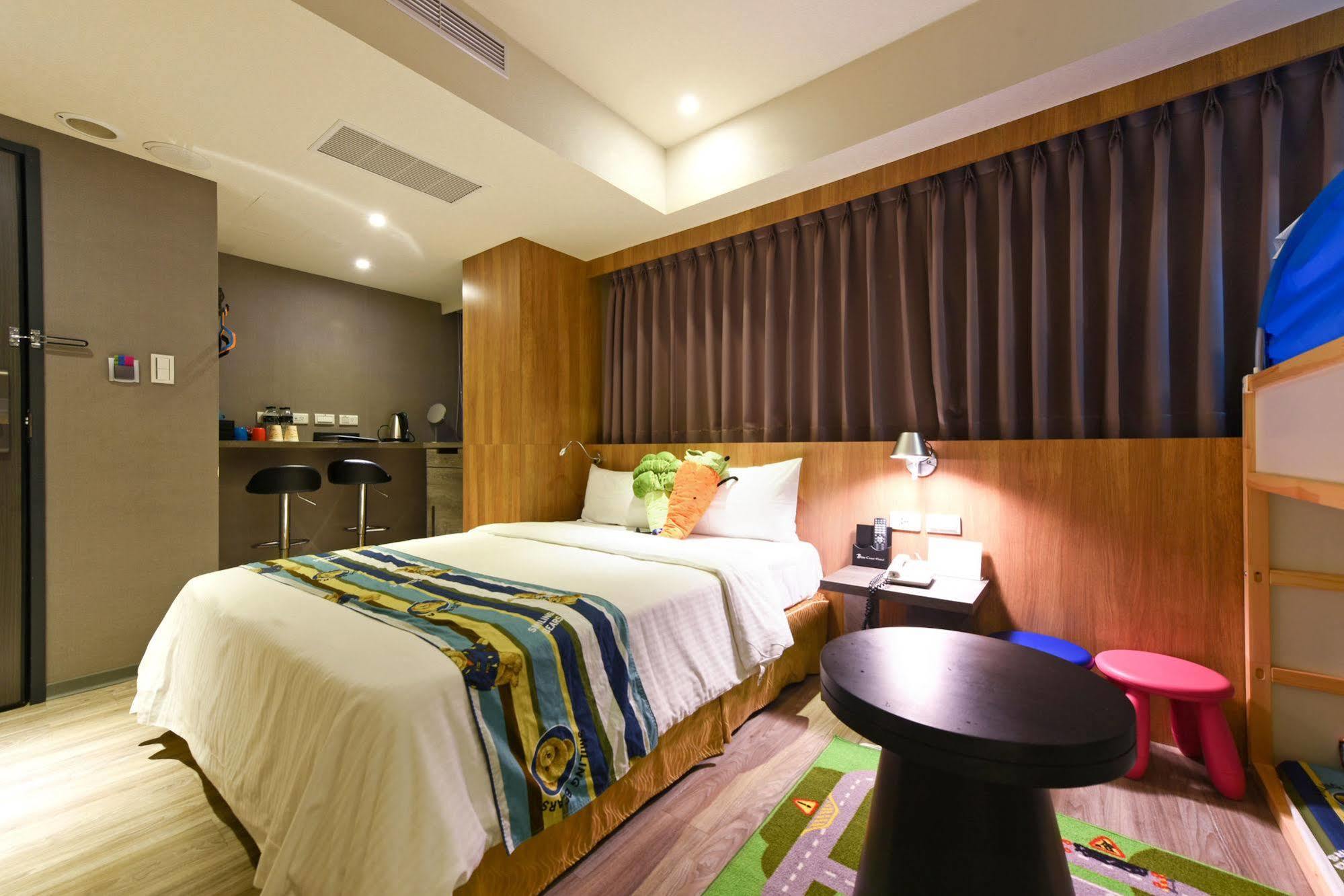 Blue Coast Hotel Гаосюн Екстер'єр фото