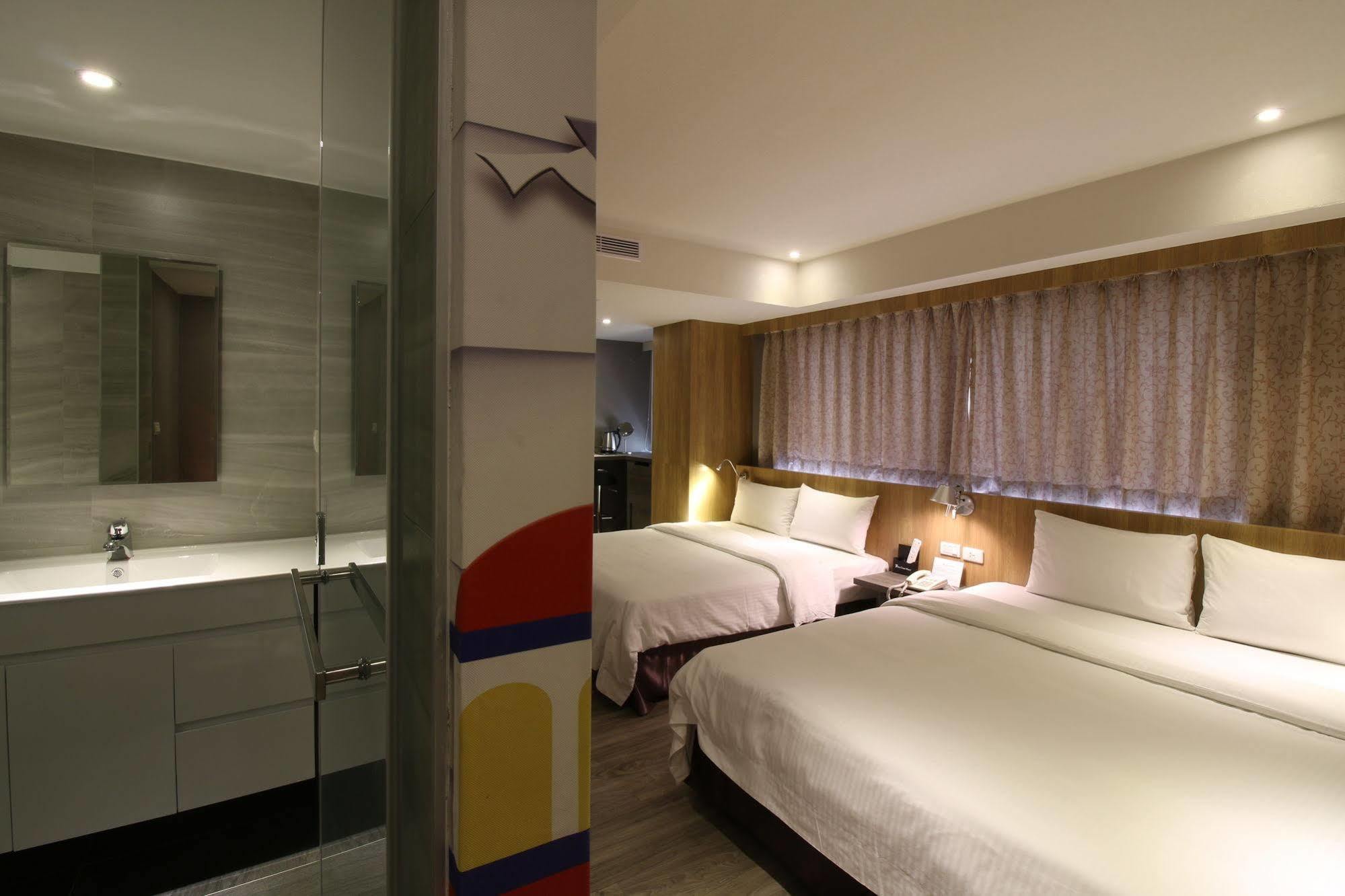 Blue Coast Hotel Гаосюн Екстер'єр фото